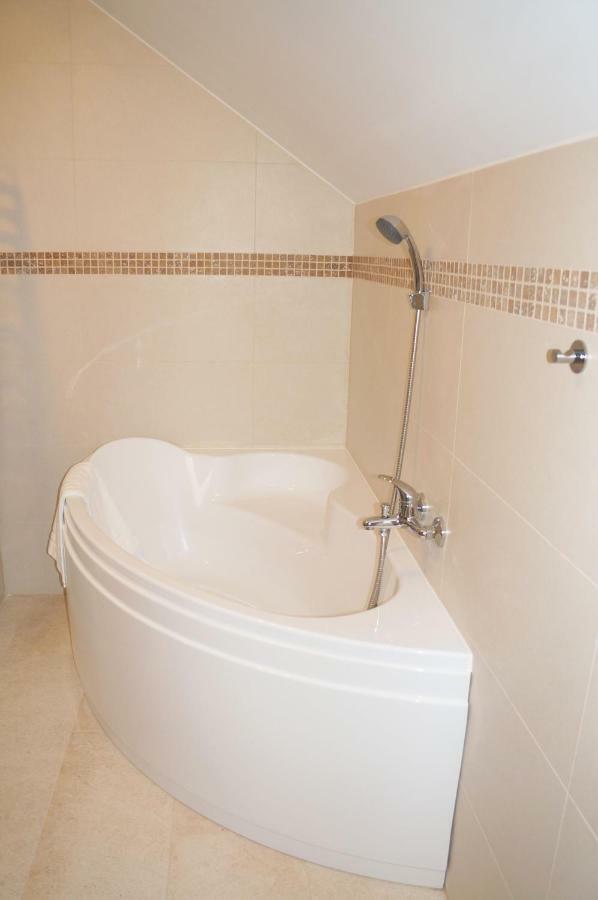 Jaskolka - Pokoje I Apartament Przy Plazy Όλστυν Εξωτερικό φωτογραφία
